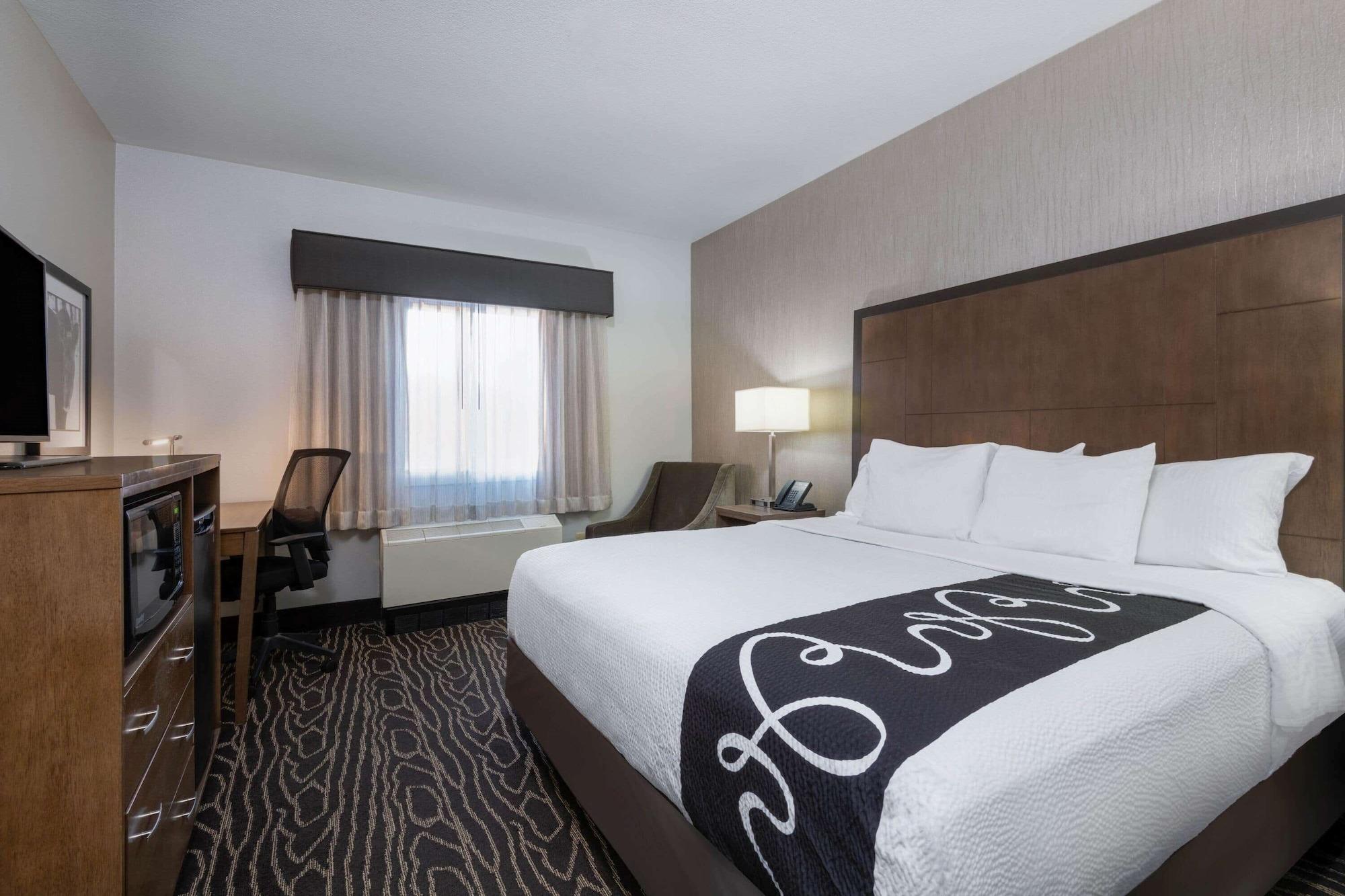 La Quinta By Wyndham Fairbanks Airport Hotel Exterior foto