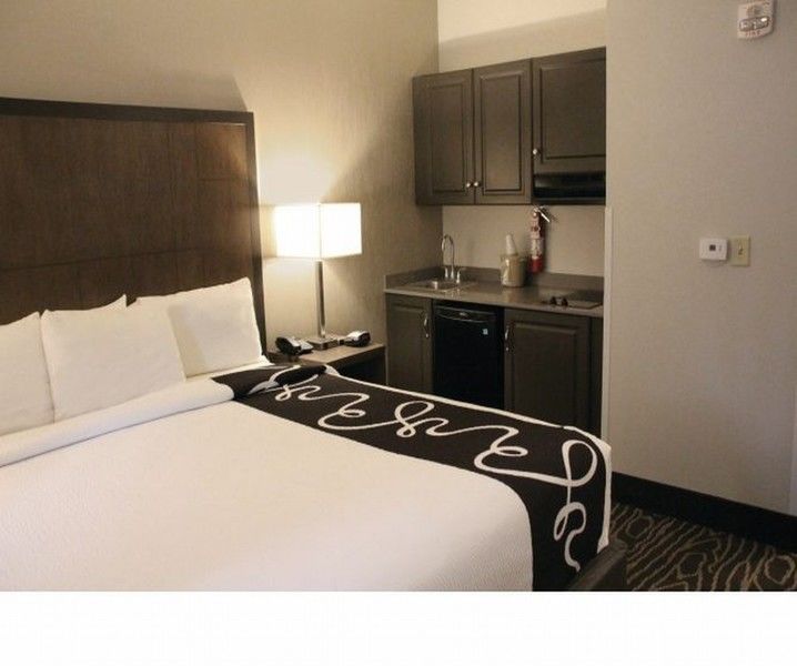 La Quinta By Wyndham Fairbanks Airport Hotel Exterior foto